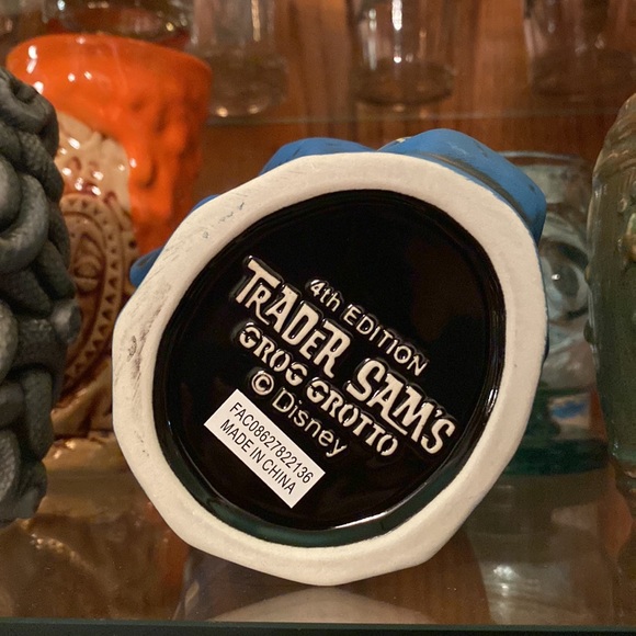 Disney Parks Trader Sams Grog Grotto Blue Zombie 4th Edition Shrunken Head Mug - Picture 6 of 7